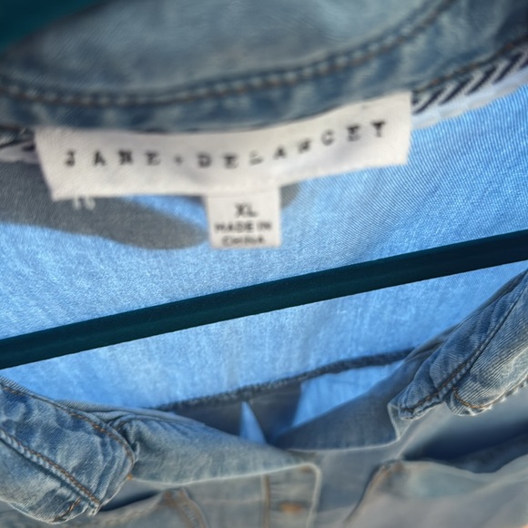 Short sleeve denim look top - Picture 5 of 5